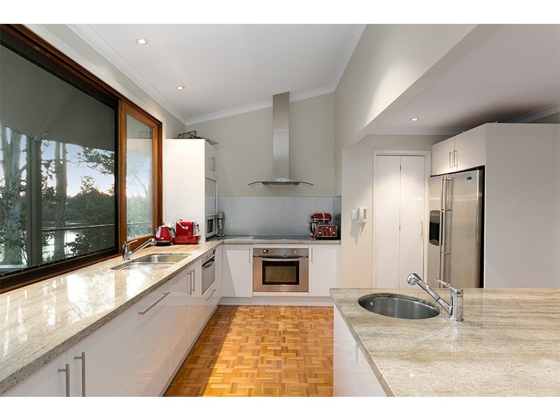43 Glencairn Avenue, Indooroopilly QLD 4068