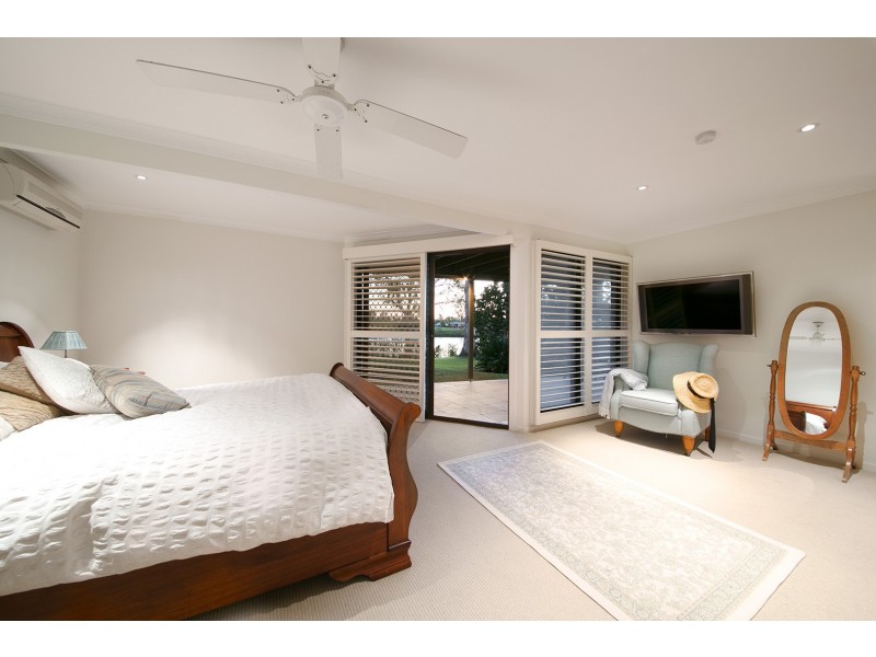 43 Glencairn Avenue, Indooroopilly QLD 4068