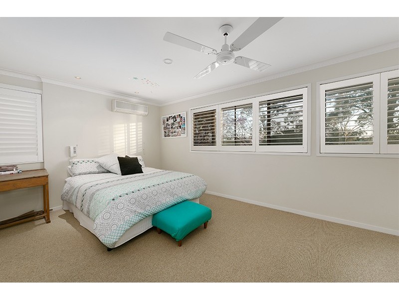 43 Glencairn Avenue, Indooroopilly QLD 4068
