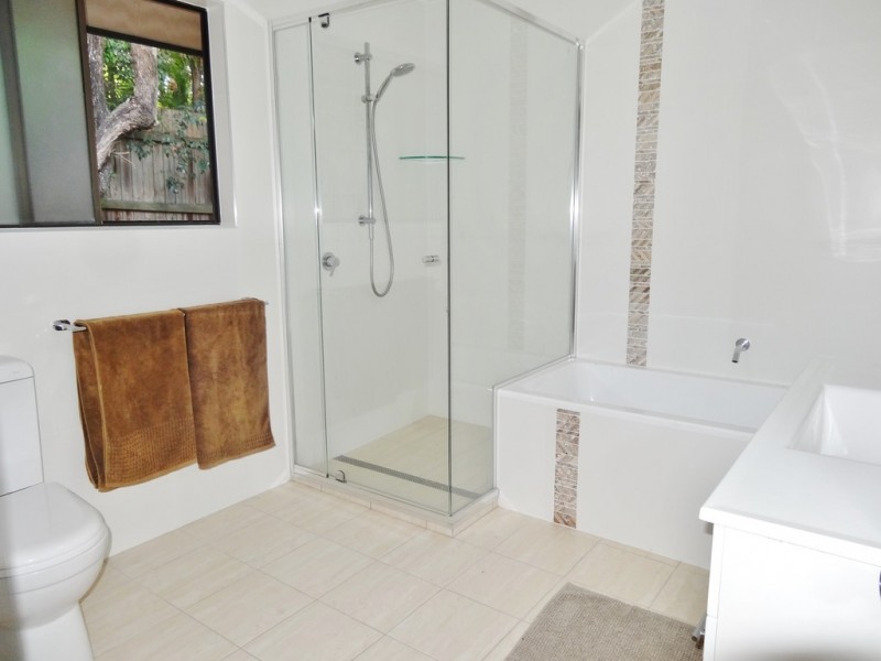 10. Valleybrook Street, Kenmore Hills QLD 4069