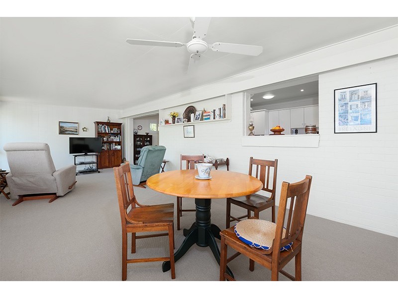 33 Larool Street, Kenmore QLD 4069