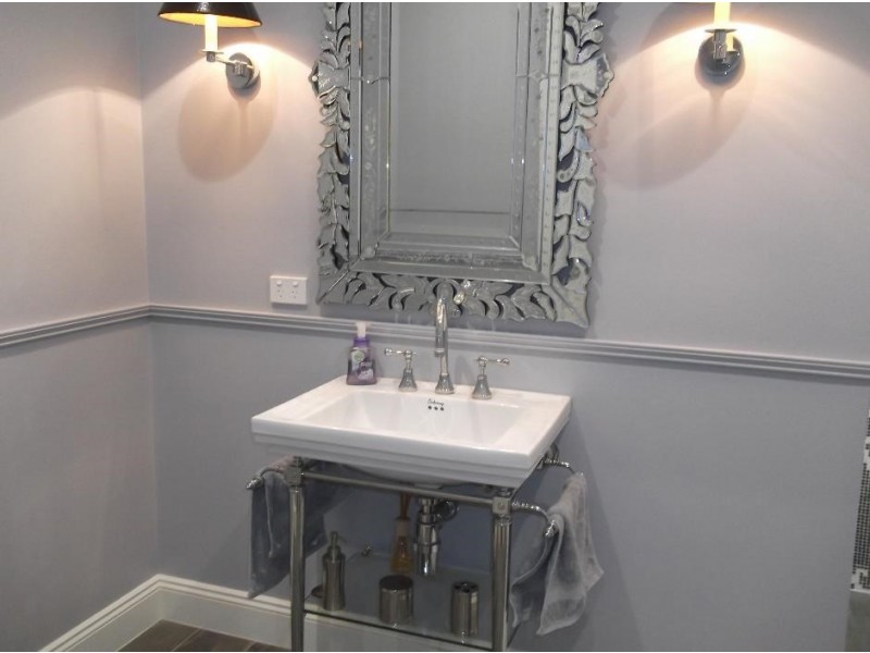 63 Neulans Road, Indooroopilly QLD 4068