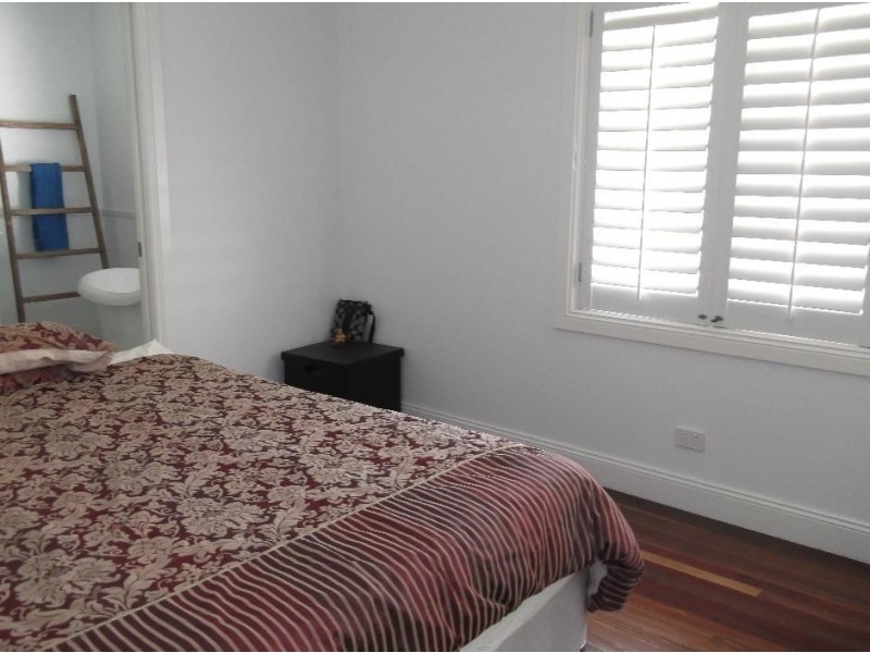 63 Neulans Road, Indooroopilly QLD 4068