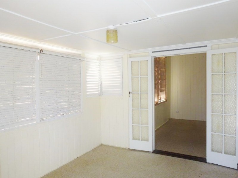 34 Saunders Street., Indooroopilly QLD 4068