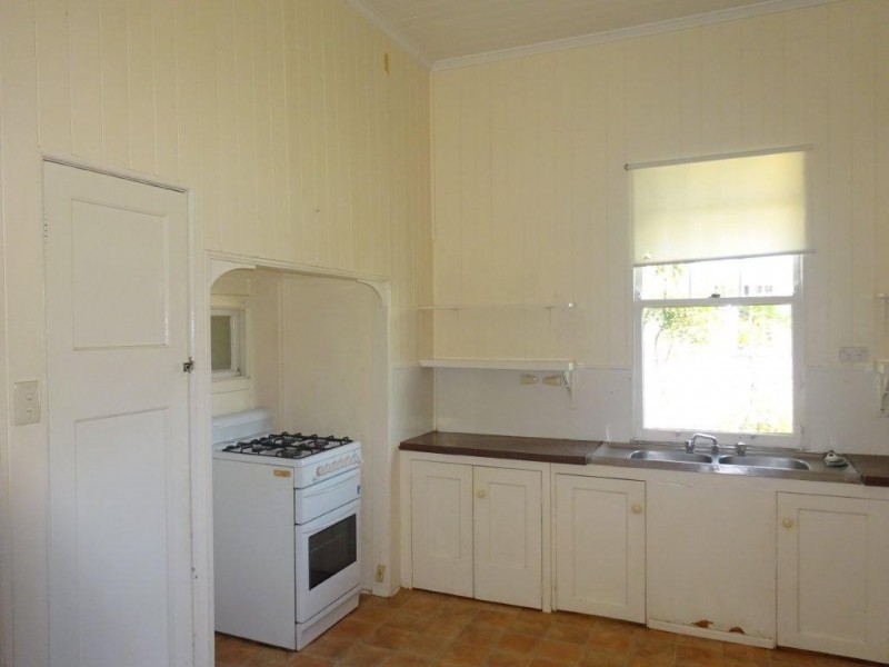 34 Saunders Street., Indooroopilly QLD 4068