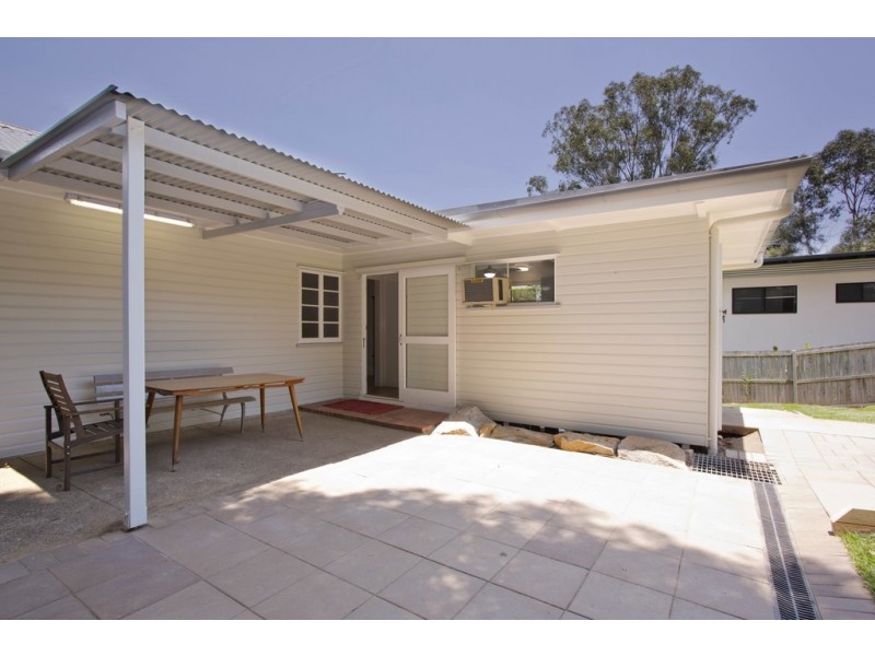 19 Rankin Street, Indooroopilly QLD 4068