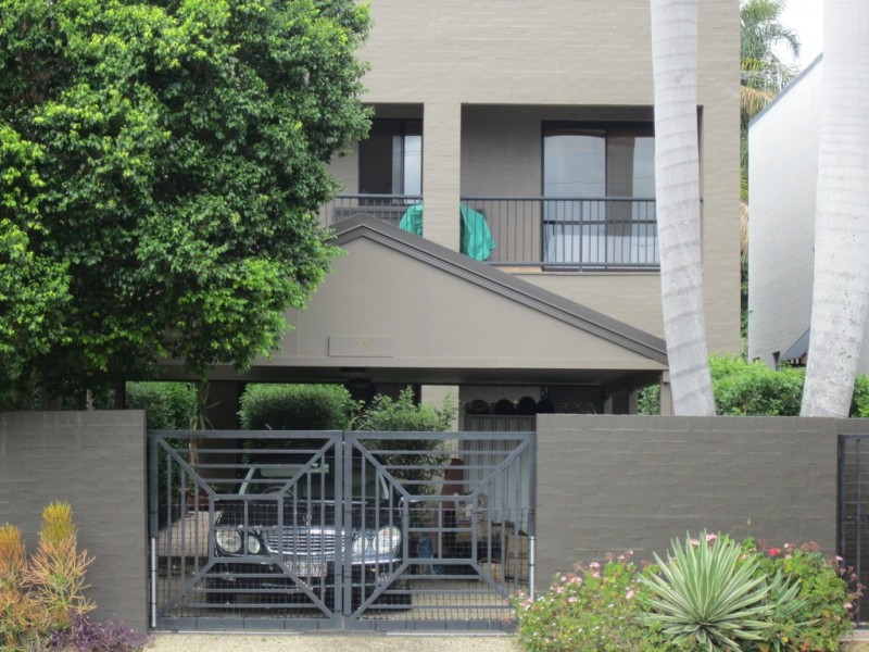 82. Jolimont Street, Sherwood QLD 4075