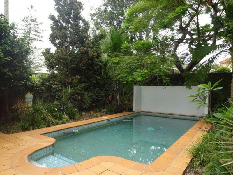 82 Jolimont St., Sherwood QLD 4075