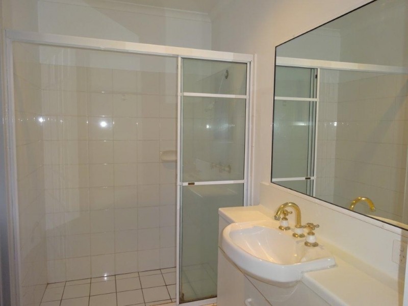 6/298 Swann Road, St Lucia QLD 4067