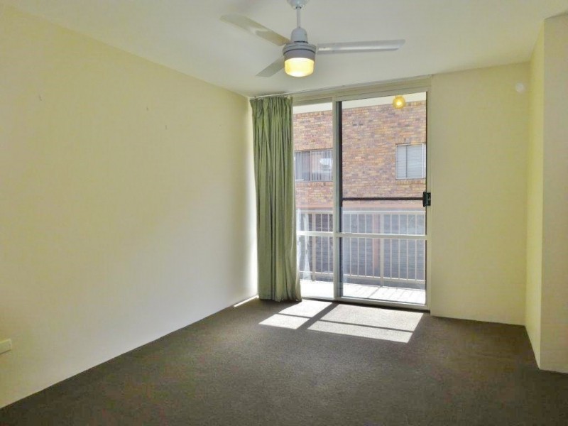 2/141 Central Avenue, Indooroopilly QLD 4068