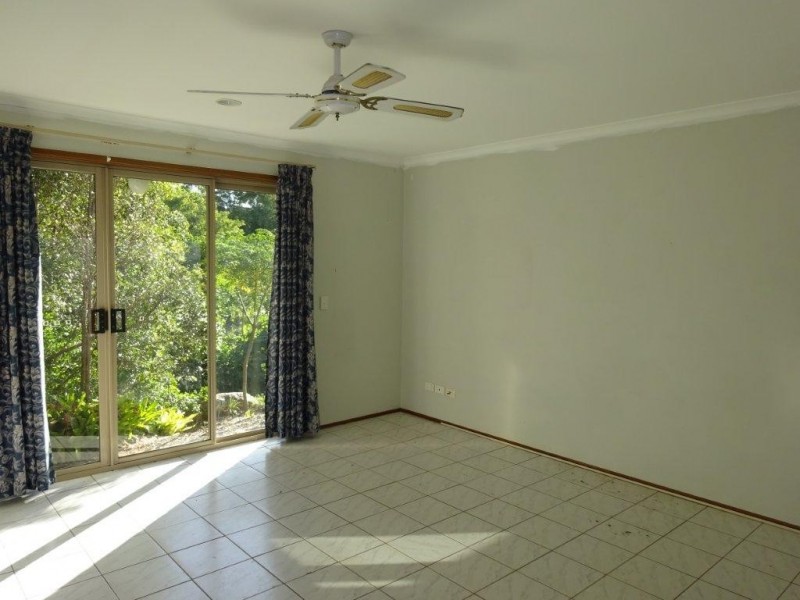 77 Ironbark Road, Chapel Hill QLD 4069