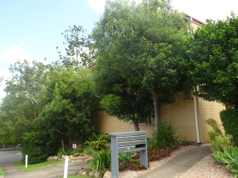 2/49 Riverview Terrace, Indooroopilly QLD 4068