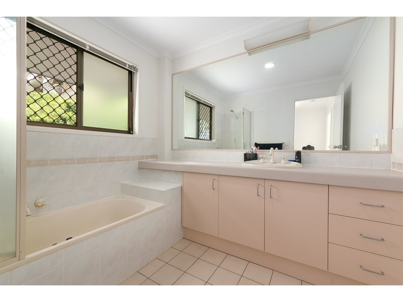 2/123 Whitmore Street, Taringa QLD 4068