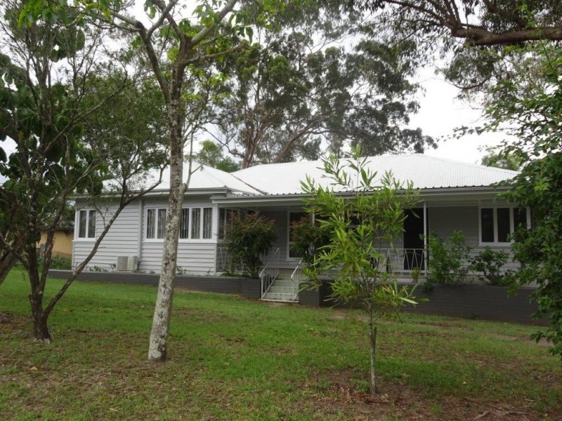 21 Gem Road, Kenmore QLD 4069