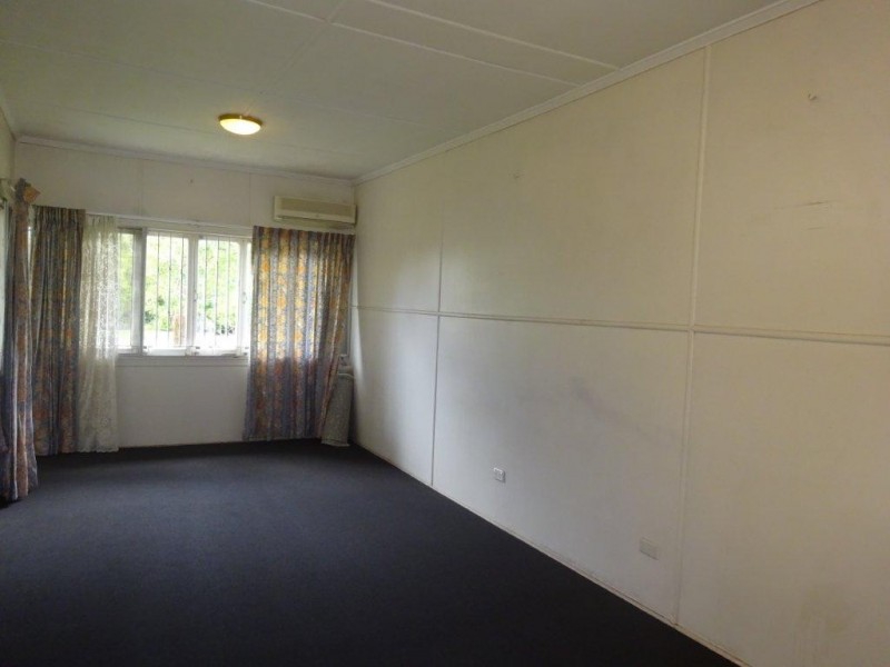 21 Gem Road, Kenmore QLD 4069