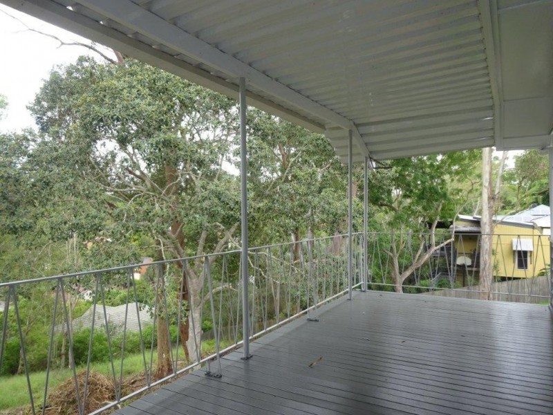 21 Gem Road, Kenmore QLD 4069