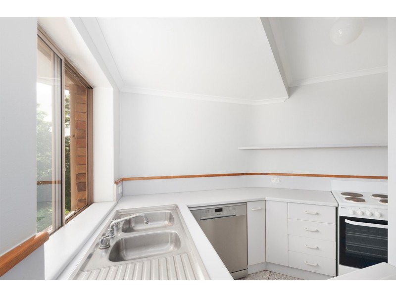 6/298 Swann Road., St Lucia QLD 4067