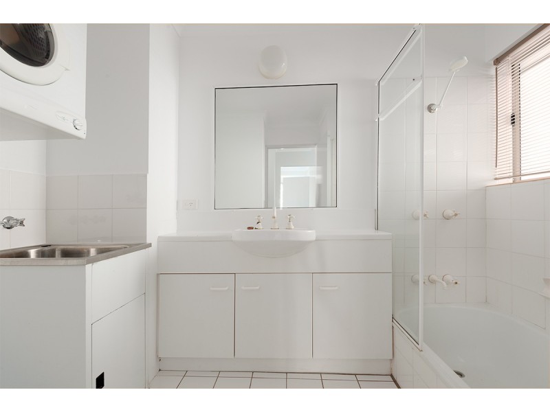 6/298 Swann Road., St Lucia QLD 4067