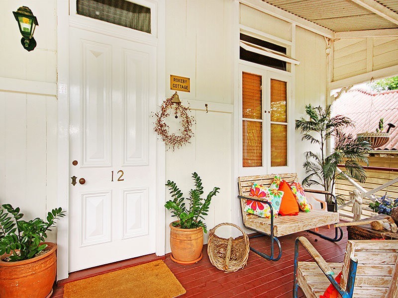 12 Rokeby Terrace, Taringa QLD 4068