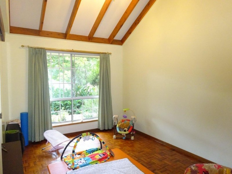 6 Greenrigg Street, Indooroopilly QLD 4068