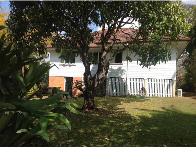 46 Neulans Road, Indooroopilly QLD 4068