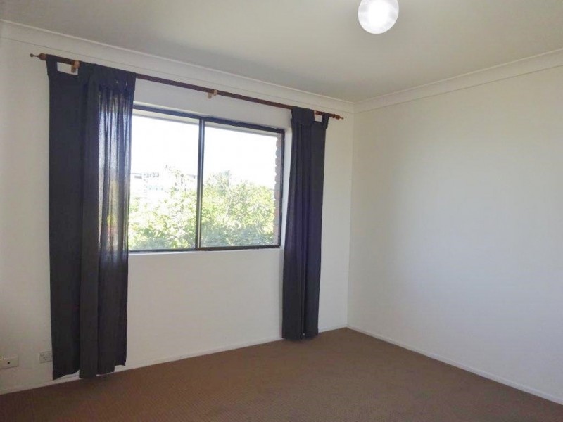 4/58 Underhill Avenue, Indooroopilly QLD 4068