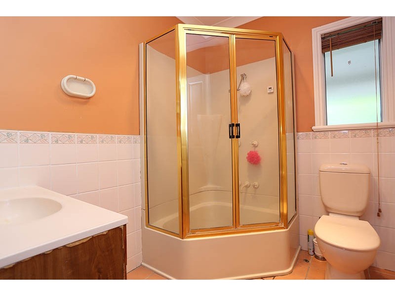 15 Julie Street, Indooroopilly QLD 4068