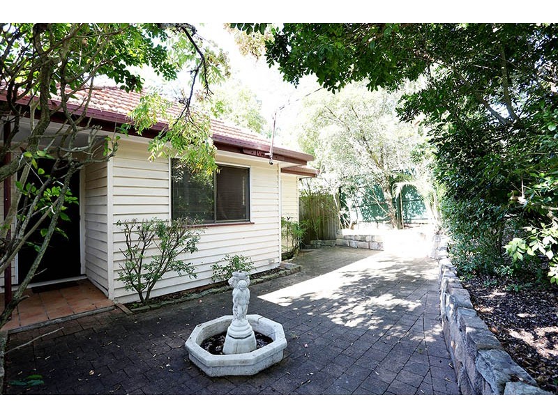 15 Julie Street, Indooroopilly QLD 4068