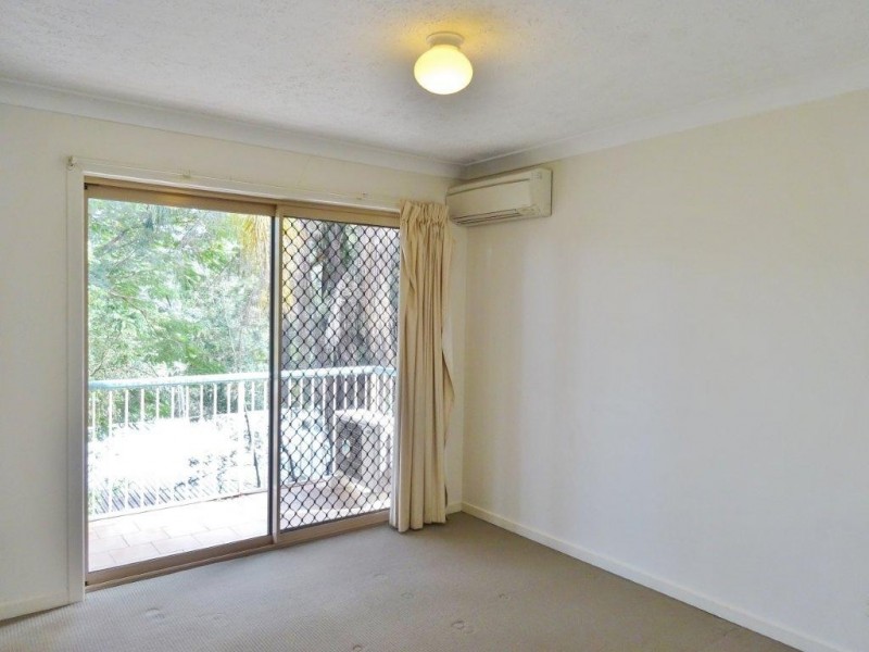 2/15. Finney Road, Indooroopilly QLD 4068
