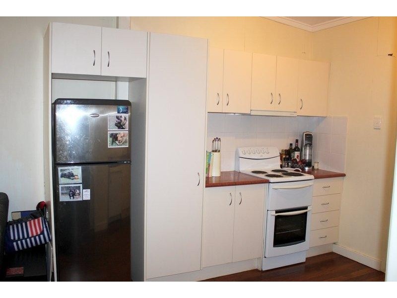 1/109. Central Avenue, Indooroopilly QLD 4068