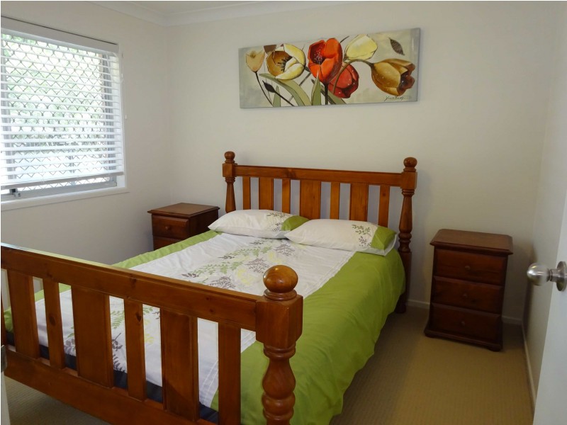 11 Lant Street, Chapel Hill QLD 4069
