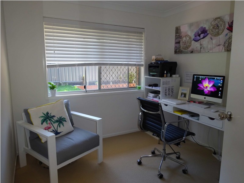 11 Lant Street, Chapel Hill QLD 4069