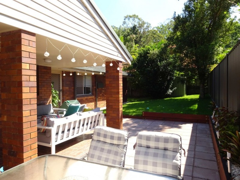 11 Lant Street, Chapel Hill QLD 4069