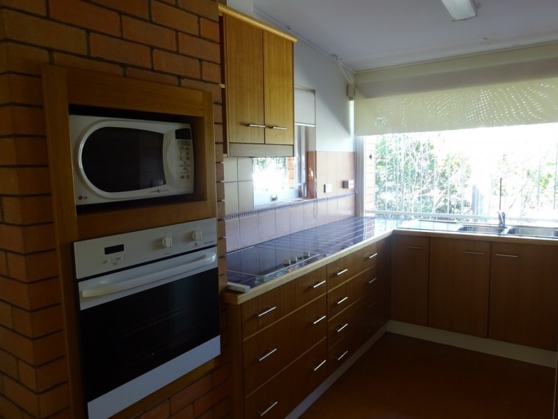 147 The Esplanade ., St Lucia QLD 4067