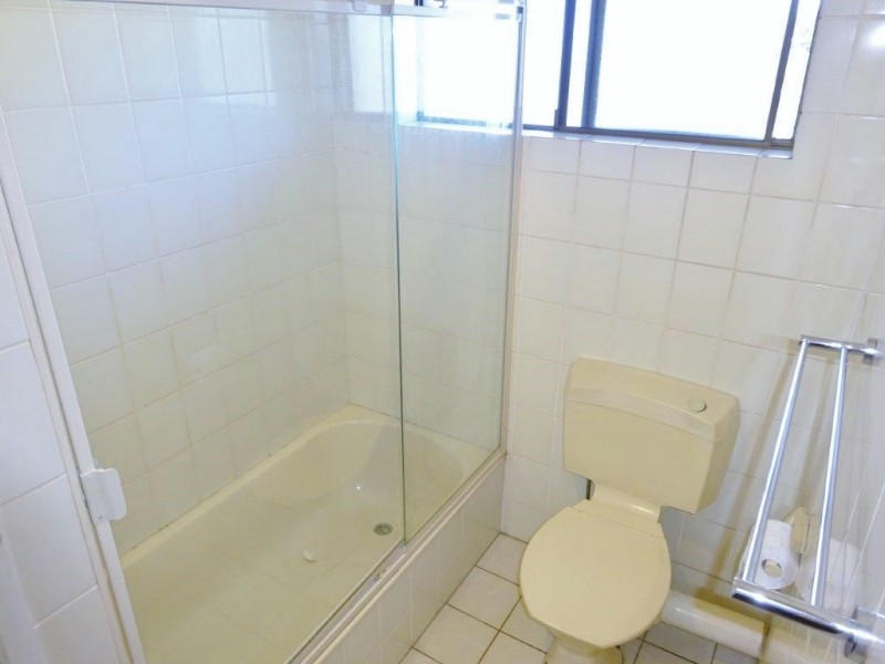 4/58. Underhill Avenue, Indooroopilly QLD 4068