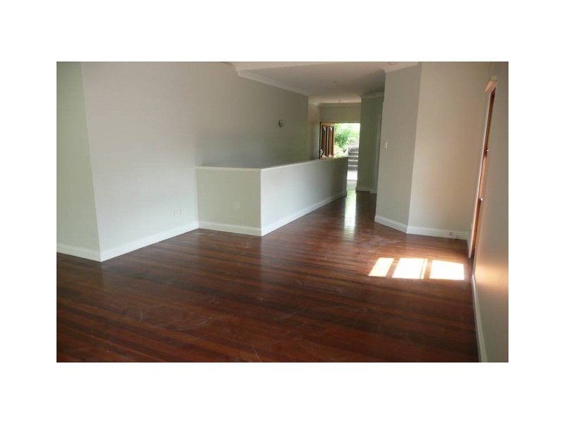 112 Jerrang Street, Indooroopilly QLD 4068