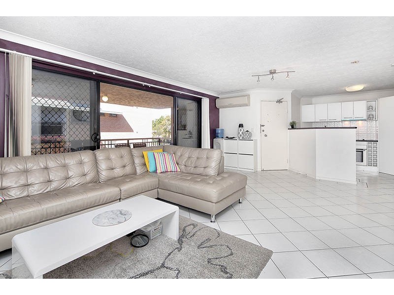 2/338 Cornwall Street, Greenslopes QLD 4120