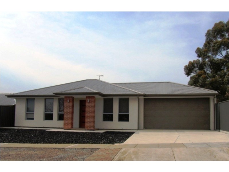 4 Leslie Street, Elizabeth East SA 5112