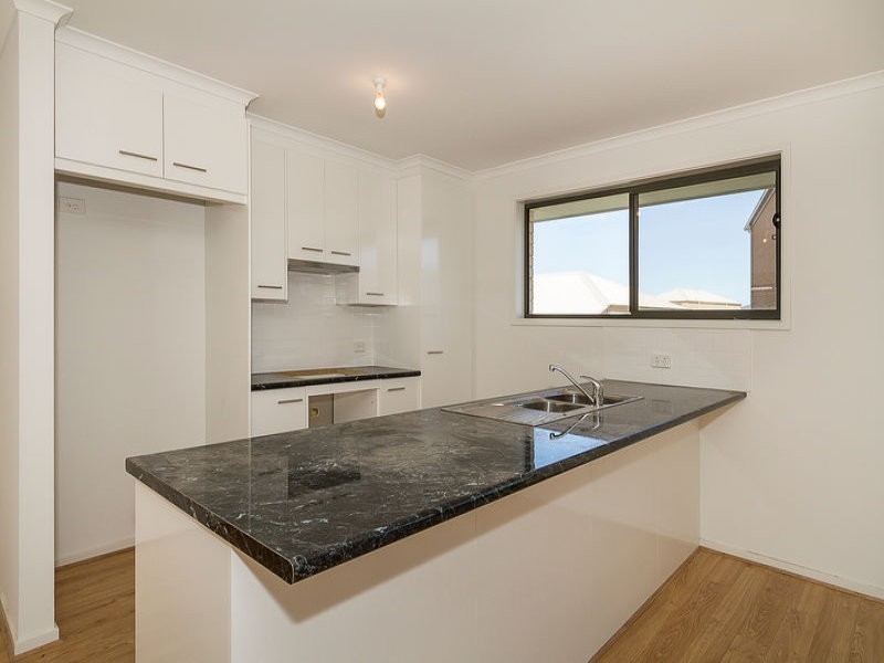 4 Dover Place, Elizabeth Park SA 5113