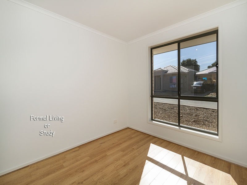 4 Dover Place, Elizabeth Park SA 5113