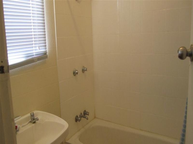 4 Small Crescent, Smithfield Plains SA 5114