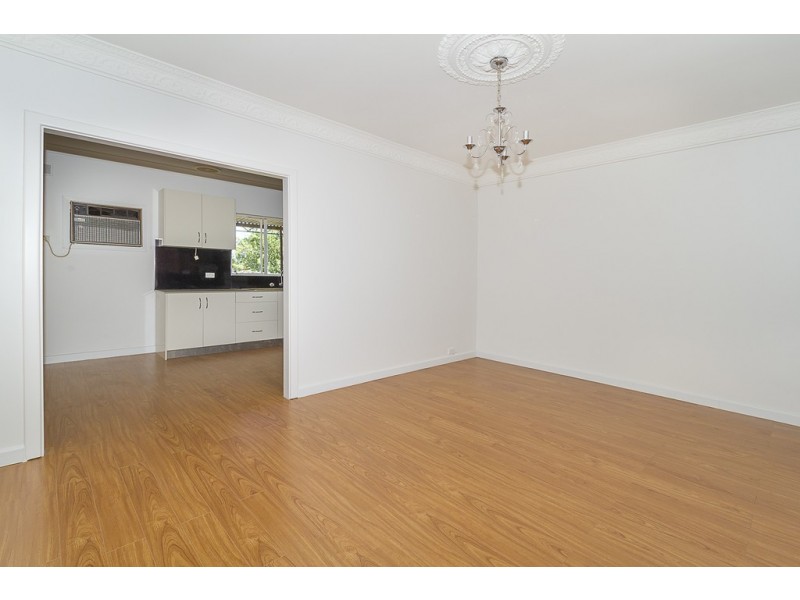 35 Marsh Avenue, Para Hills SA 5096