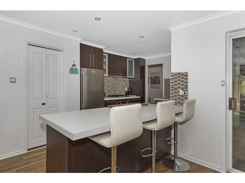 40 McGill Crescent, Para Hills SA 5096