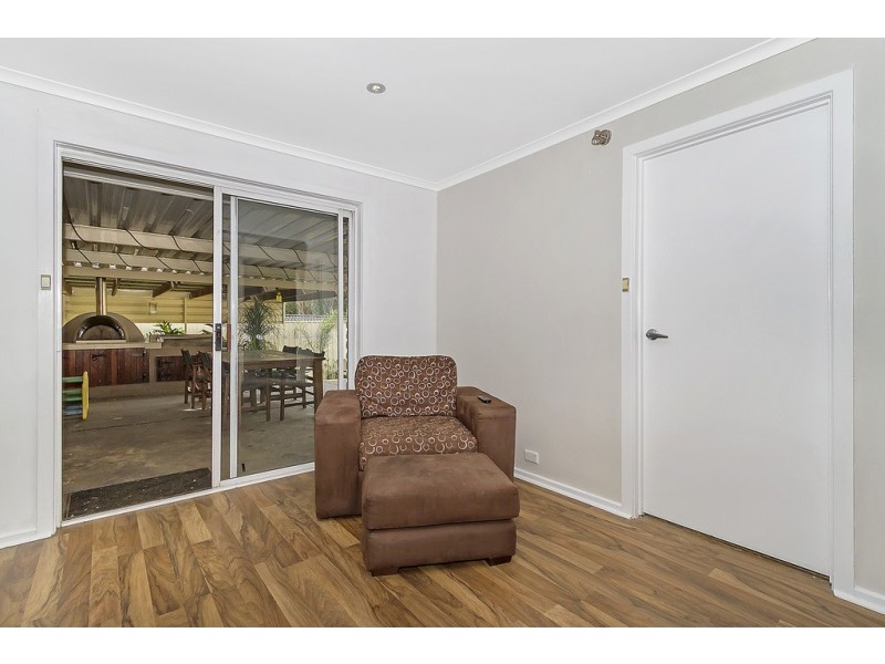 40 McGill Crescent, Para Hills SA 5096