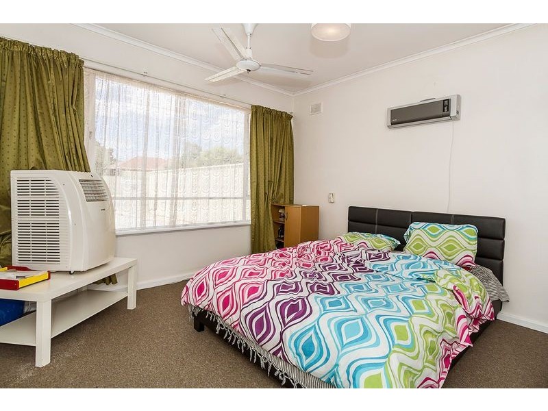 15 Goodall Road, Para Hills SA 5096