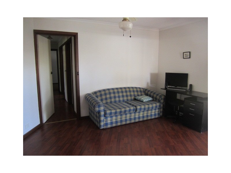 6 Rawe Court, Redwood Park SA 5097