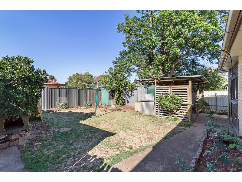 31 Myall Road, Para Hills SA 5096
