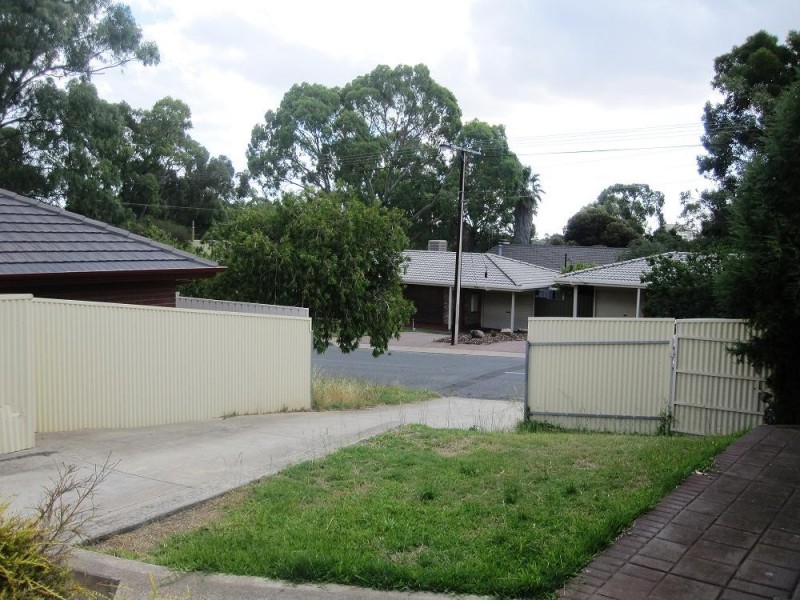 1a Raymond Road, St Agnes SA 5097