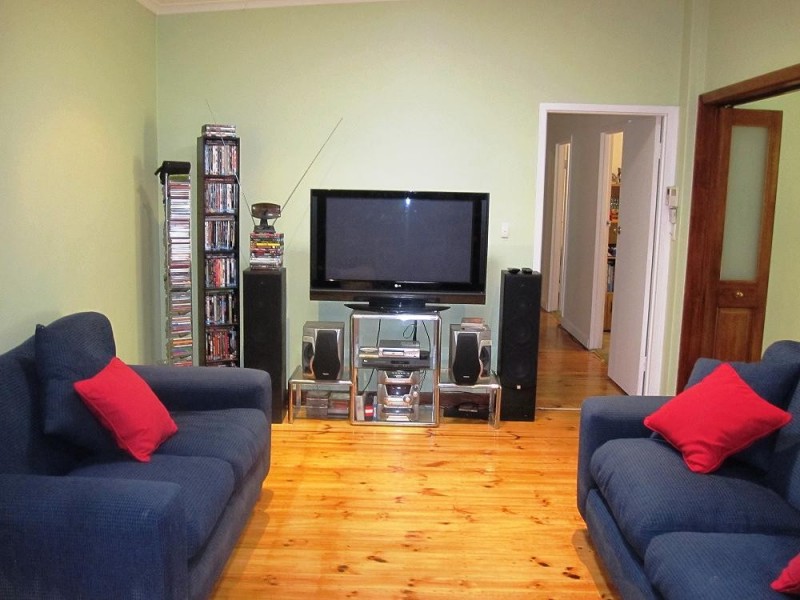 1a Raymond Road, St Agnes SA 5097