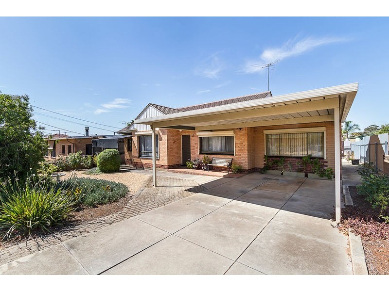 8 Windsor Avenue, Para Hills SA 5096